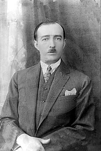 21 January 1925, Albania is declared a Parliamentary Republic with Ahmet Zogu president