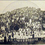 14 Shkurt 1910, u mbajt në Korçë mitingu i alfabetit shqip