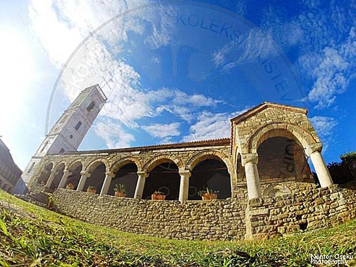 20 Shkurt 1744, vëllezërit Zografi dekoruan  Manastirin e Ardenicës