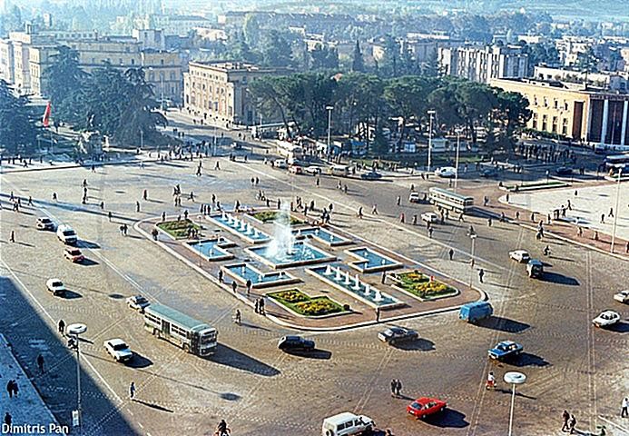 2 Mars 1993, u miratua në Shqipëri ligji i “Tatimit mbi qarkullimin”