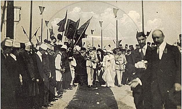 7 March 1914 The Prince Wied arrived in Durrës