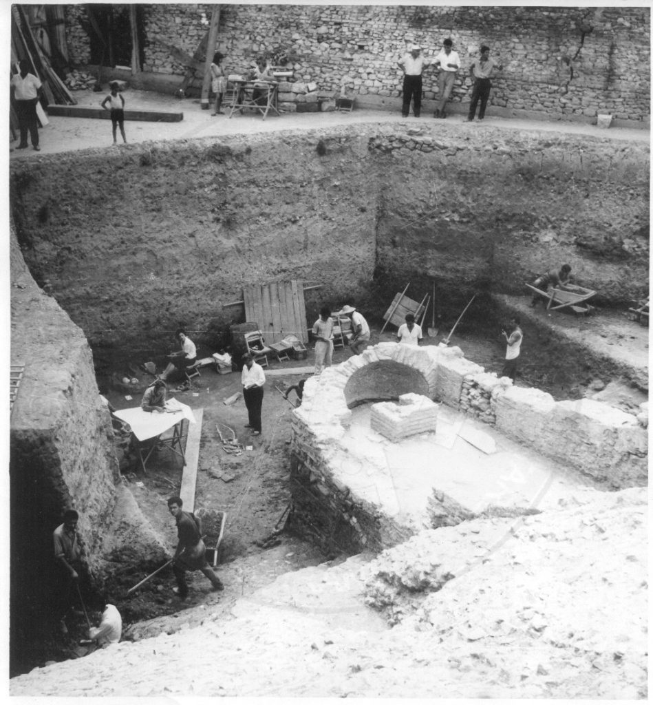 14 Prill, arkeologët tanë zbuluan Amfiteatrin e Durrësit