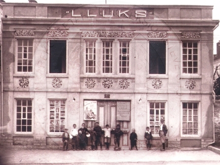 11 June 1926, was inaugurated Lux cinema in the city of Korca