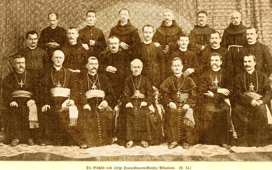 13 June 1913, the Franciscan clerics in Shkodra raised the national flag in the church bells