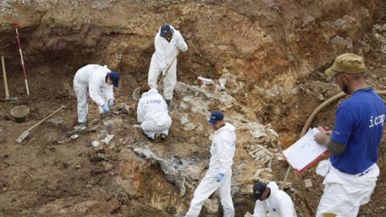 8 Korrik 1999, në Trepçë të Kosovës, u zbulua një varrezë masive