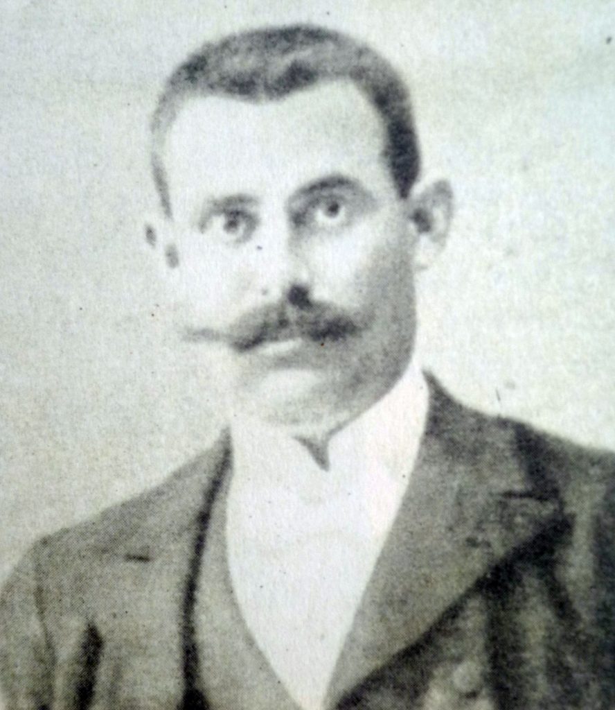 On 3 October 1912 Kristo Luarasi requires assistance to Asdreni to equip with books the Albanian migrants