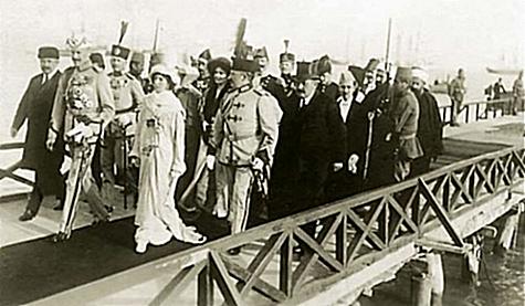 23 Maj 1914, kryengritësit sulmojnë Durrësin, aty ku ndodhej qeveria e Vidit